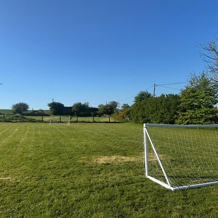 Trenewydd Farm Holiday Cottages Cardigan Ngoại thất bức ảnh