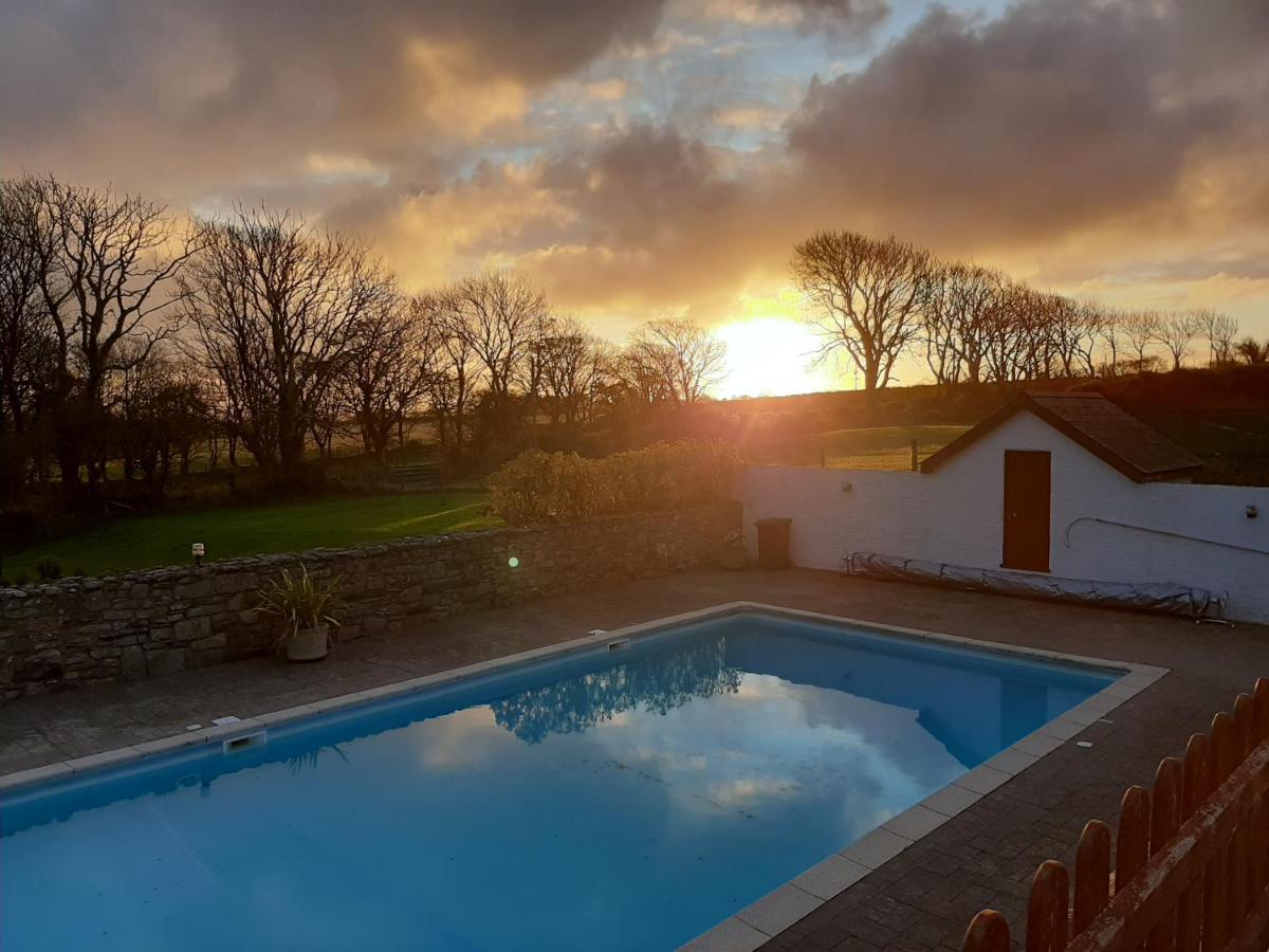 Trenewydd Farm Holiday Cottages Cardigan Ngoại thất bức ảnh