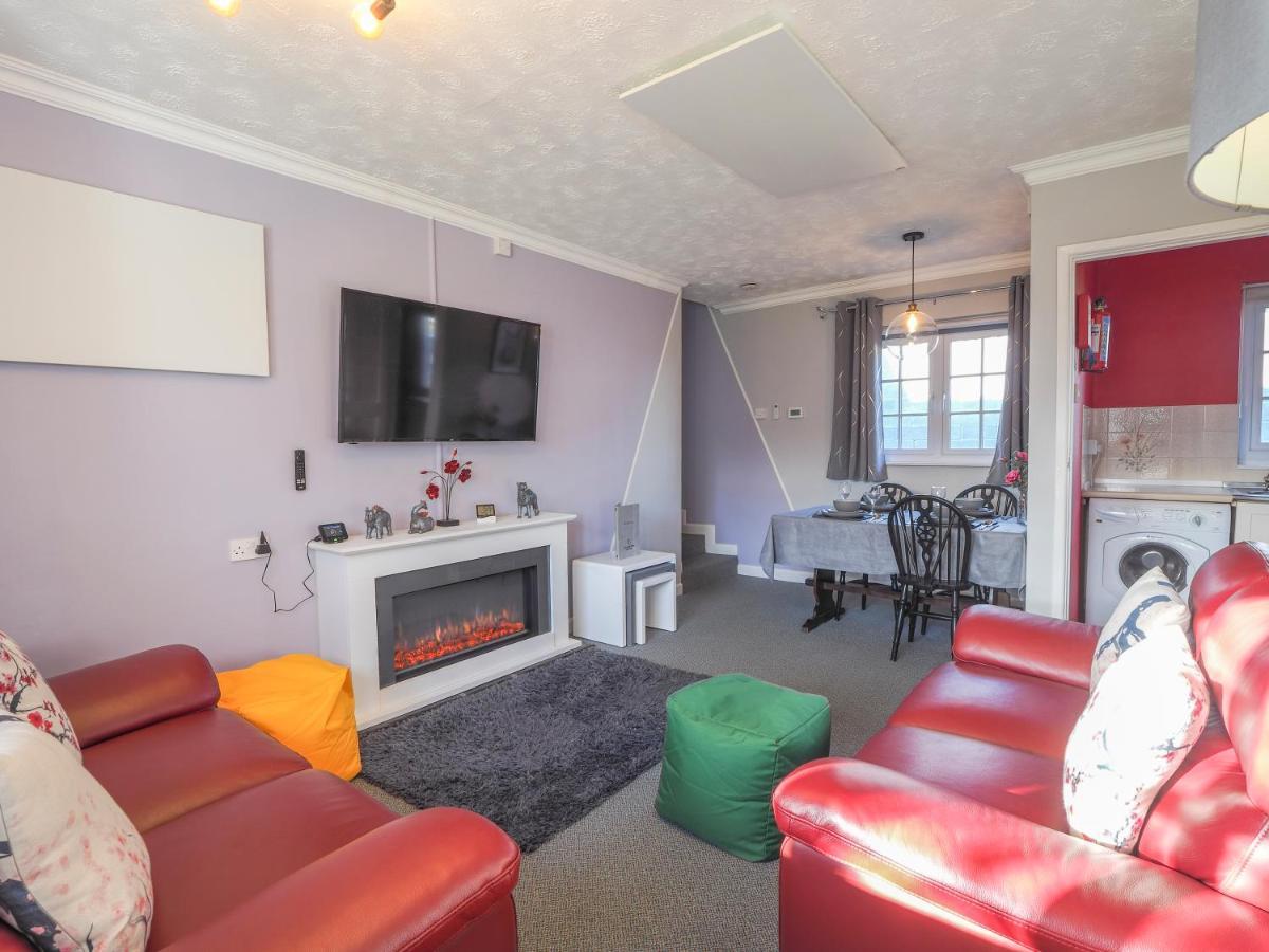 Trenewydd Farm Holiday Cottages Cardigan Ngoại thất bức ảnh