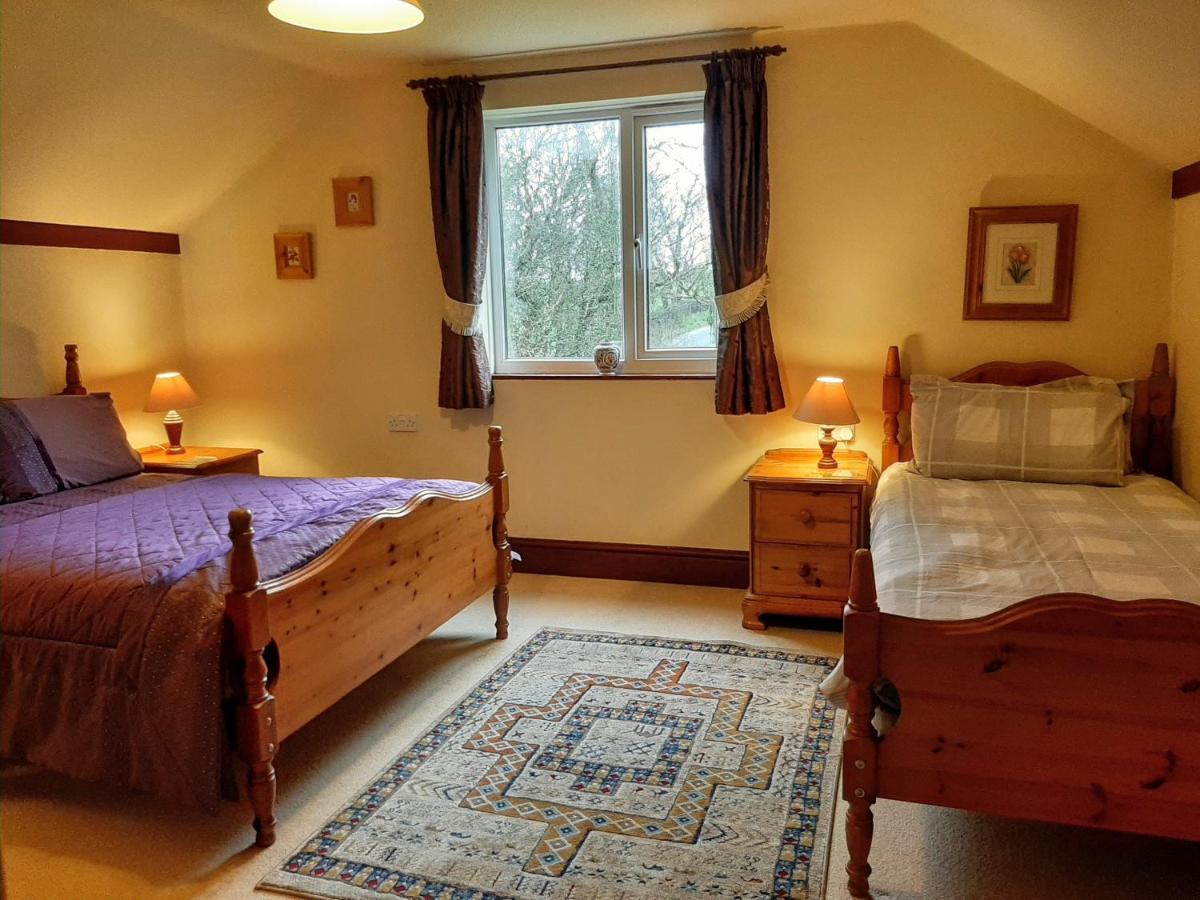 Trenewydd Farm Holiday Cottages Cardigan Ngoại thất bức ảnh
