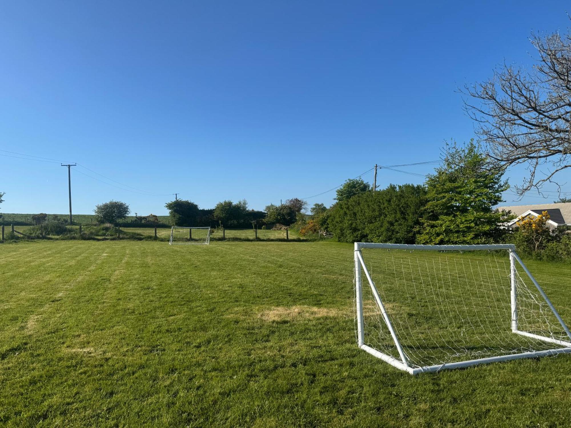 Trenewydd Farm Holiday Cottages Cardigan Ngoại thất bức ảnh