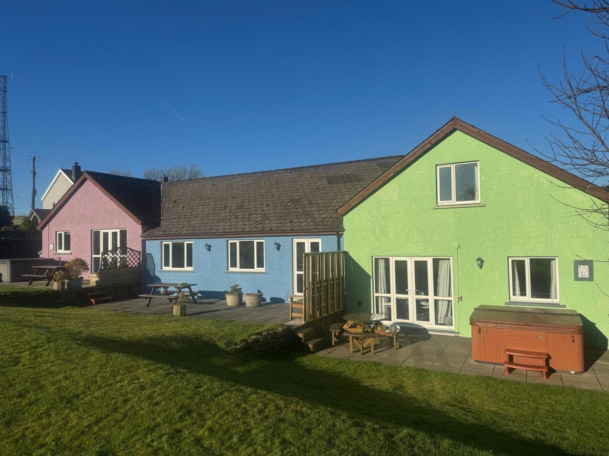 Trenewydd Farm Holiday Cottages Cardigan Ngoại thất bức ảnh