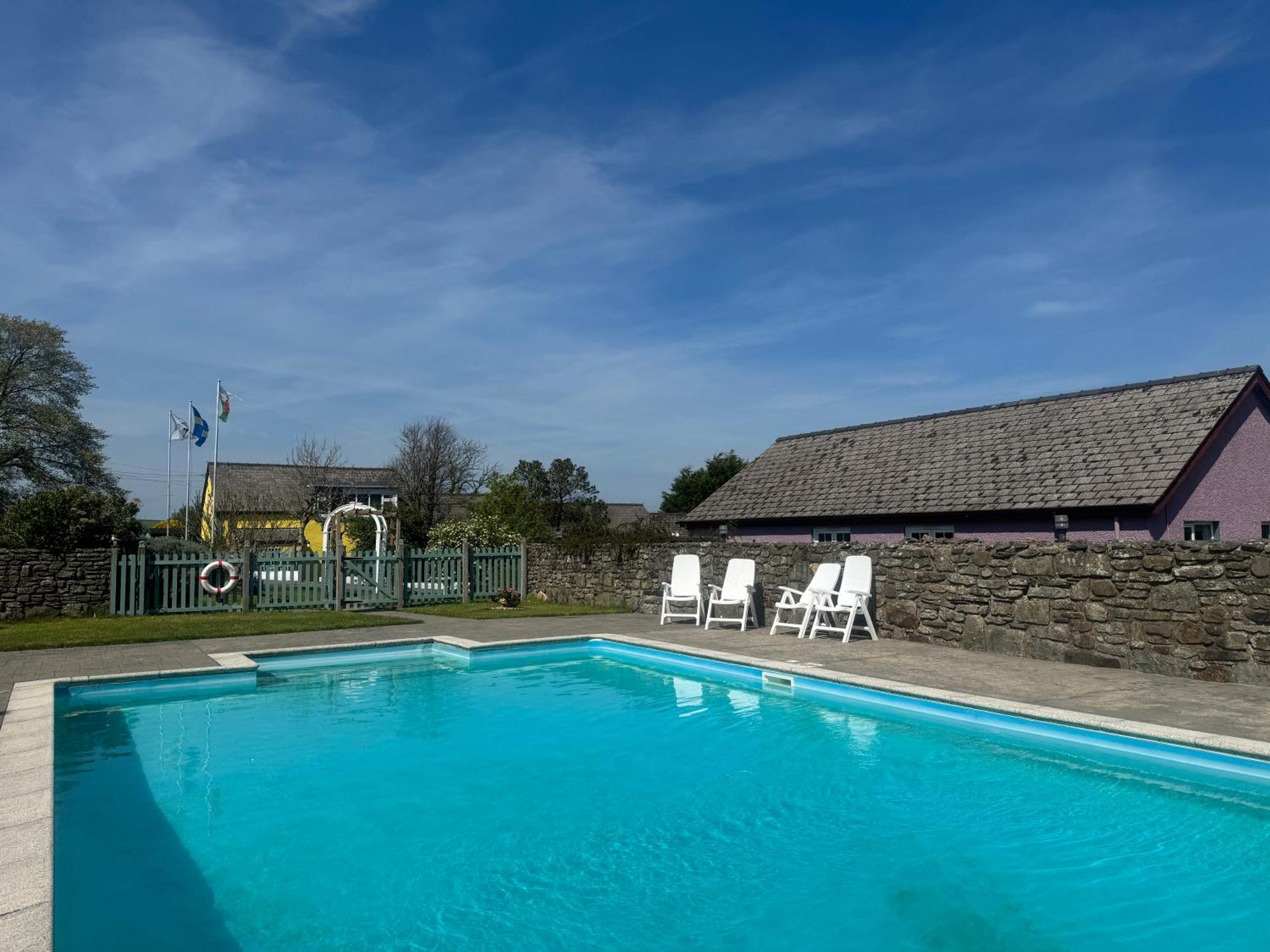 Trenewydd Farm Holiday Cottages Cardigan Ngoại thất bức ảnh